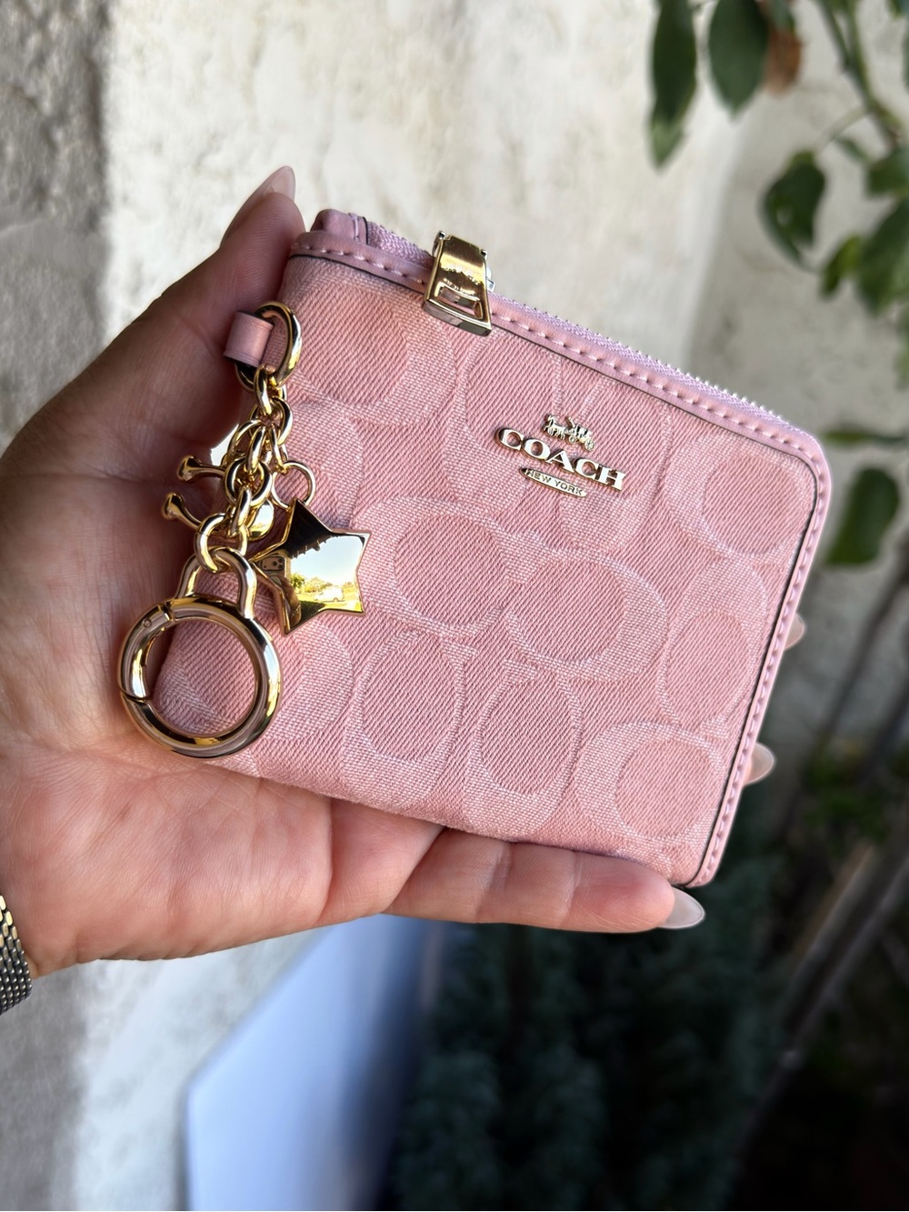 Coach Pink Signature Zip Card Case with Gold Star Charm - Picture 2 of 4